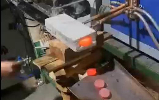 超音频芭乐污视频加热炉 铁饼自动送料上料加热处理