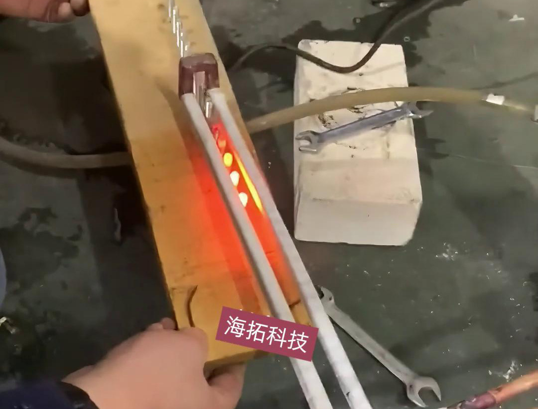 6mm端头在线退火，高频加热机配合自动输送带实现均匀加热退火