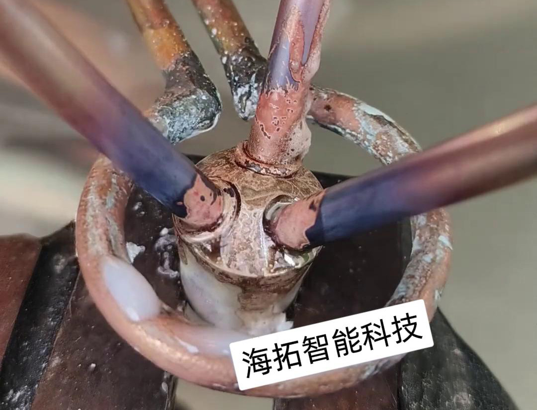 取代火焰焊接铜管的高频焊机，可以配合自动化设备实现全自动钎焊铜管铜件
