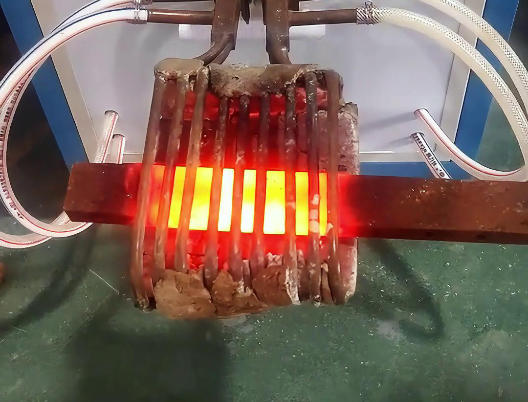 超音频芭乐污视频加热设备广泛应用于各种金属工件的加热