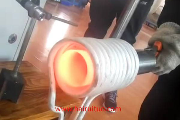 超音频芭乐污视频加热设备对钢管加热淬火退火