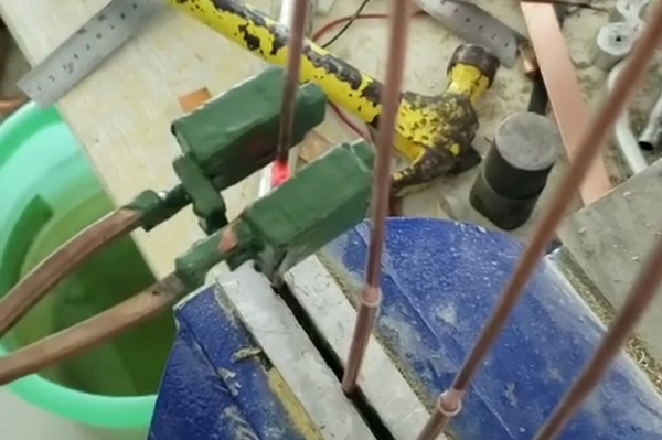 手持式高频加热机，高频焊机是焊接铜管工具