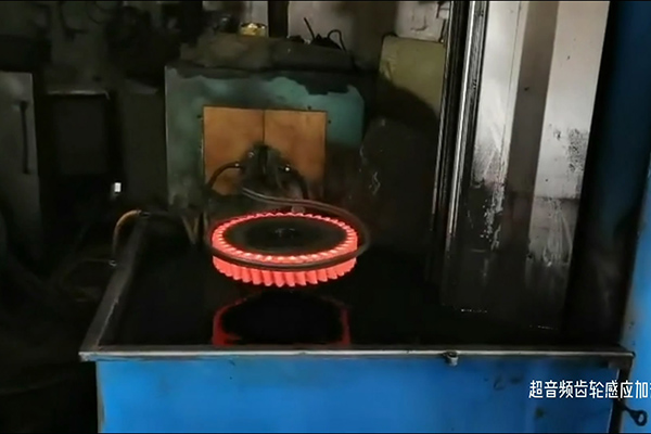 数控淬火机床，高频齿轮芭乐污网站下载